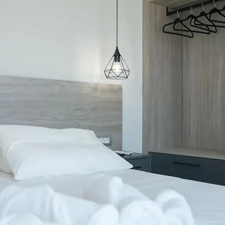 Sky-high Penthouse W. Stunning Views - 02 La Canée